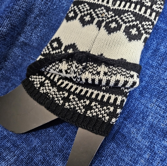 Esprit Black White Cream Knit Boot Toppers - Picture 4 of 6